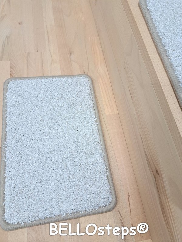 Hochflor Shaggy Stufenmatte selbsthaftend 35x23cm für grosse Hunde Chorus weiß-natur